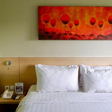 Lemo Hotel Serpong Tangerang Exterior foto