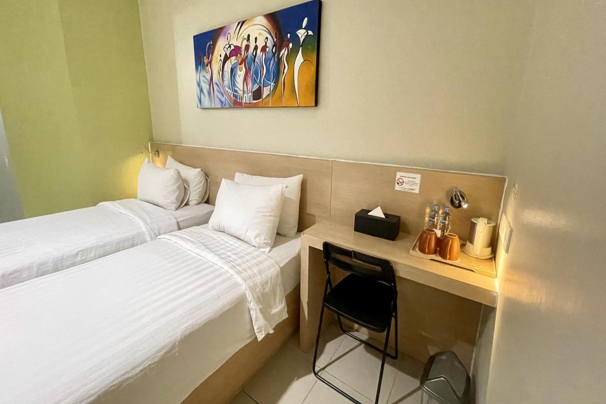Lemo Hotel Serpong Tangerang Exterior foto